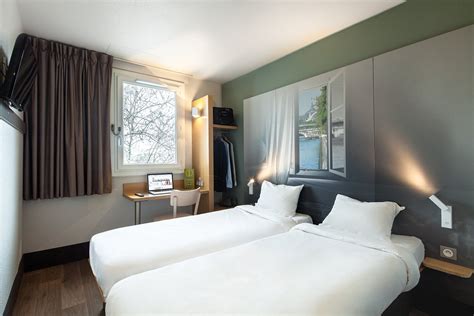 تعليقات ومقارنة أسعار فندق هوتل ‪B&B HOTEL Paris Porte de la Villette ...