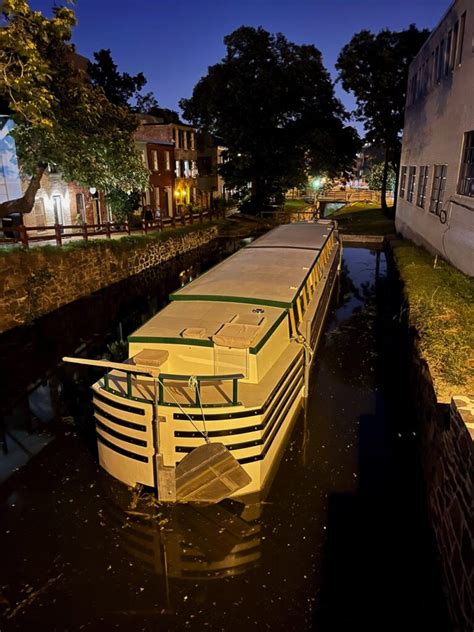 “Spotted! Boat in Georgetown Canal” - PoPville