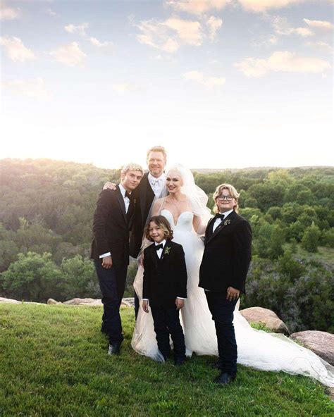 Gwen Stefani and Blake Shelton's Wedding Photos | PEOPLE.com