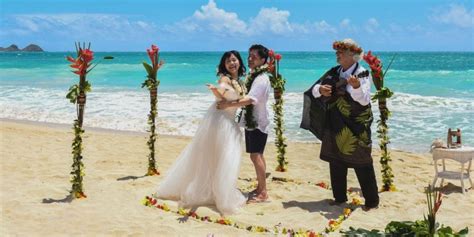 Affordable Hawaii Wedding Packages starting at $695