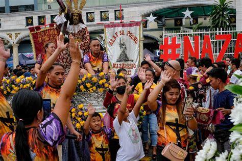 Nazareno devotees unwavering in Traslacion's absence | ABS-CBN News