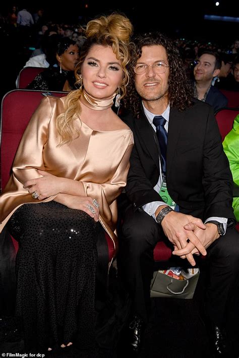 Shania Twain makes rare appearance with husband Frédéric