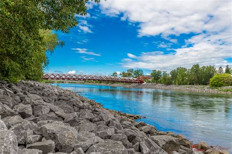 The Peace Bridge - Best Photo Spots