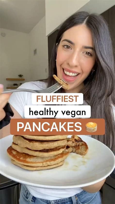 Fluffiest Healthy Pancake Recipe | Vegan and Gluten-Free Options 🥞🌱 [Video] | Vegan breakfast ...