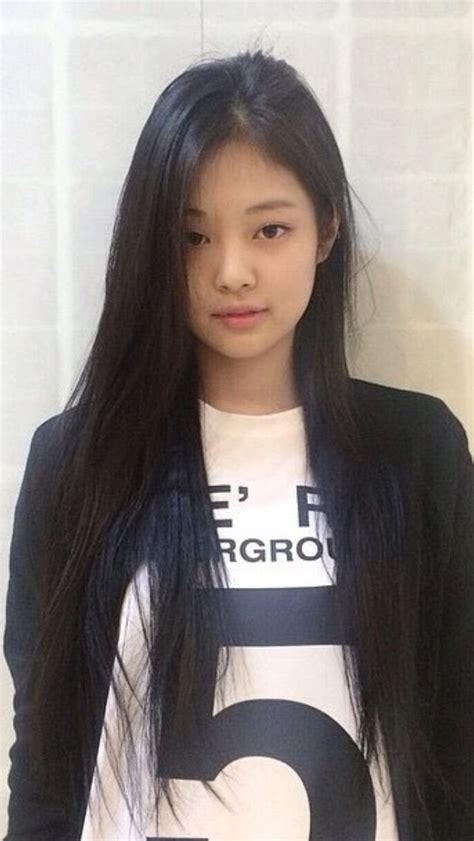 15 Times BLACKPINK's Jennie Showed Off Her Flawless No-Makeup Bare Face ...