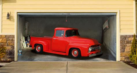 Interesting and Funny Garage Door Murals - Zero To 60 Times