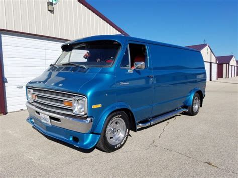 No Stains: 1974 Dodge Tradesman Custom | Barn Finds