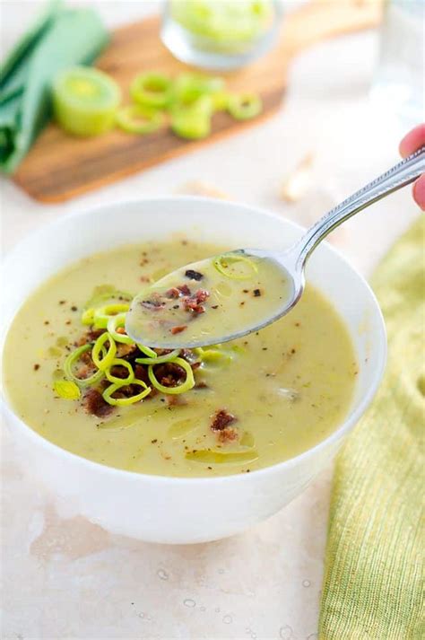 Creamy Potato and Leek Soup | Delicious Meets Healthy