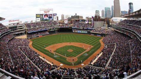 Minnesota Twins may get tougher about bringing bags to Target Field ...