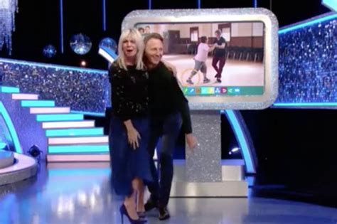 Strictly Come Dancing 2017: Zoe Ball has skirt lifted by Ian Waite - Daily Star