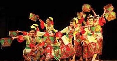 Blog Budaya Indonesia: Tari Andun : Tari Pergaulan Dari Bengkulu