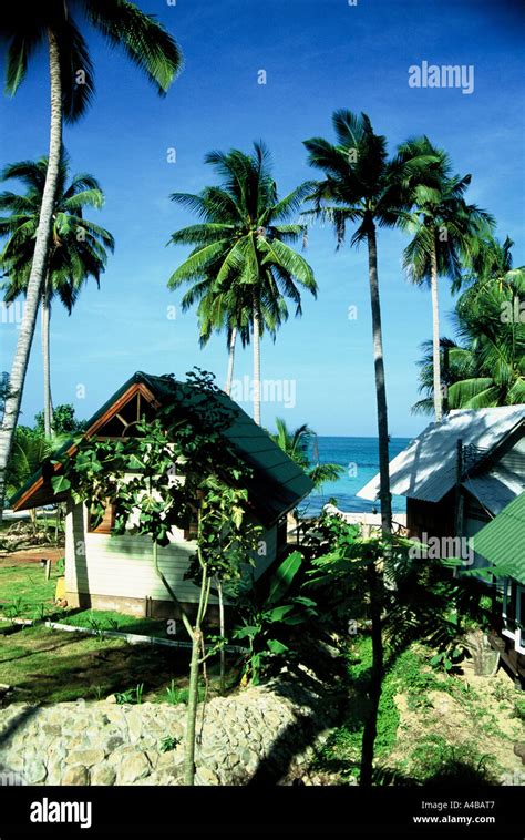 Thailand, Trat Province, South East Thailand, Ko Chang, Gulf of Thailand - Beach huts at Hat ...