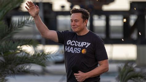 Elon Musk Sells Off Over $3.5 Billion of Tesla Stock | Complex