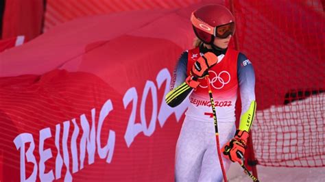 Shiffrin falls in Giant Slalom, delaying quest for Olympic history ...