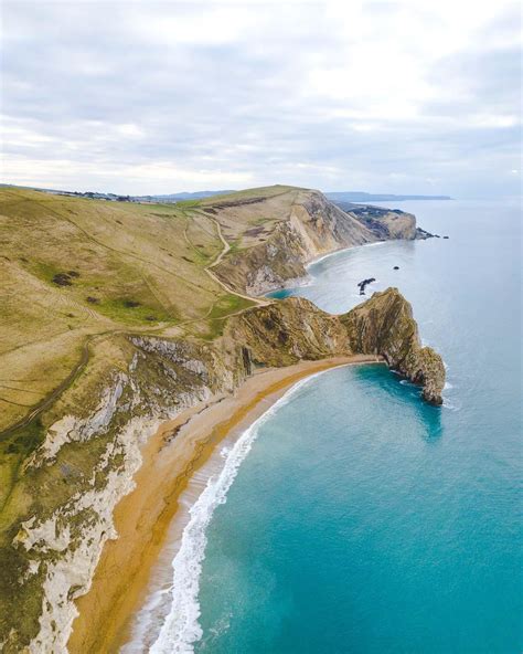 27 Lulworth Cove and Durdle Door Photos to Spark Wanderlust | kevmrc.com