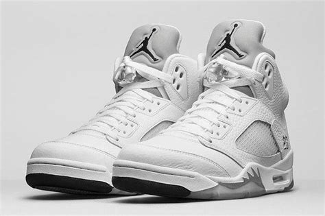 Air Jordan 5 (White/Metallic)