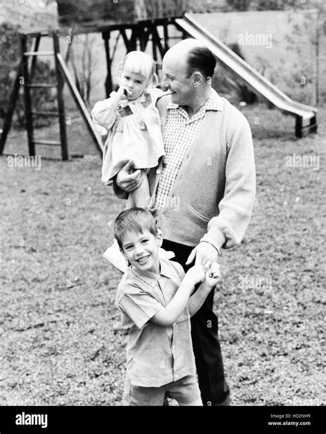 Werner Klemperer, with his children, Erika Klemperer, (top) and Mark Klemperer, ca. 1960s Stock ...