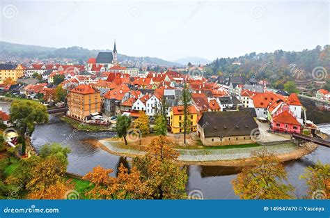 Cesky Krumlov River Vltava Autumn Stock Photo - Image of fall, curve: 149547470