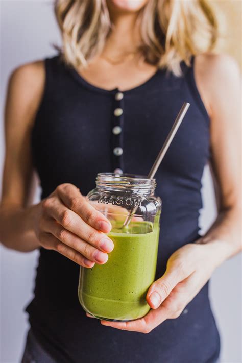 Gut Healing Smoothie Recipe - The Fox & She | Lifestyle Blog