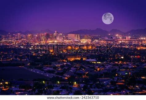 827 Phoenix Skyline At Night Images, Stock Photos, 3D objects ...