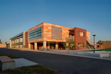 New Photos: Orange High School Stem Center | Lionakis