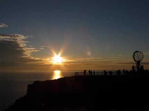 Midnight Sun at Nordkapp - YouTube