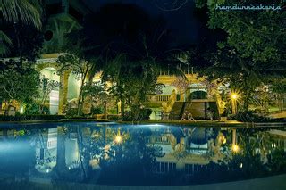 Pool Side Night View | Pool Side Night View @ Avillion Admir… | Flickr