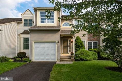 Robbinsville, NJ Real Estate - Robbinsville Homes for Sale | realtor.com®