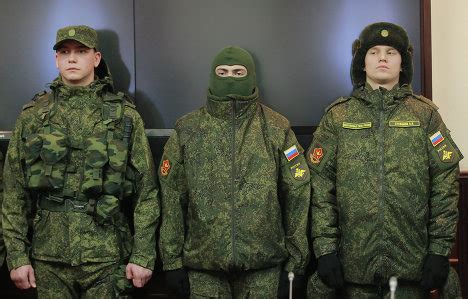 Asian Defence News: Russia Unveils New Army Field Uniform