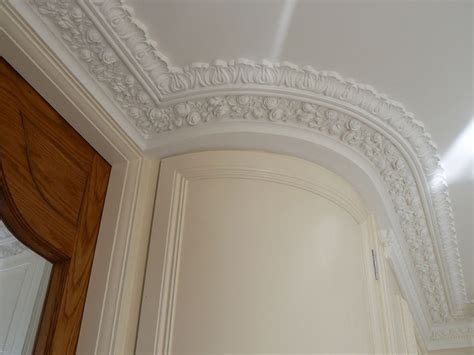 Curved cornice | Plaster mouldings, Molding ceiling, Ceiling decor