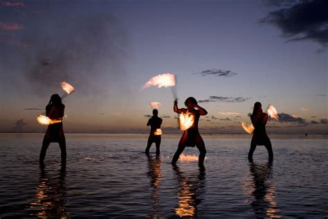 7 Cultural Experiences To Have Before Leaving Tahiti - Travel Noire