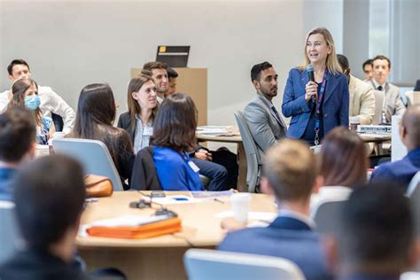 UF College of Medicine welcomes largest medical school class ever ...