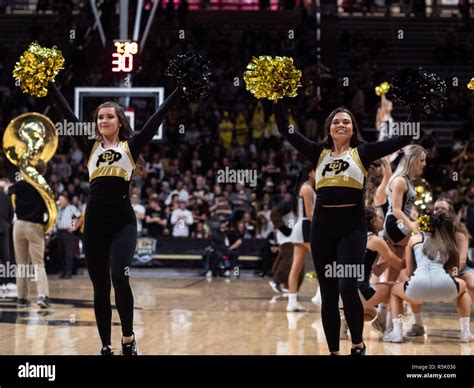 Colorado buffalo cheerleaders hi-res stock photography and images - Alamy