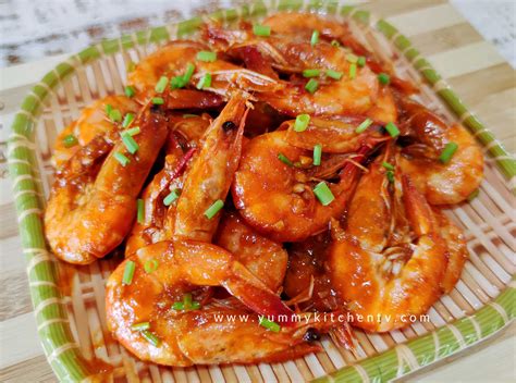 Garlic Butter Shrimp - Yummy Kitchen