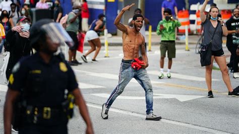 PHOTOS: Demonstrators clash with police on 2nd night of Atlanta protests