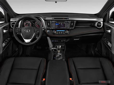 2017 Toyota RAV4 Interior | U.S. News & World Report