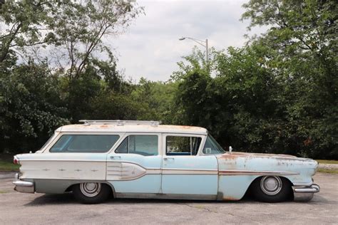 1958 Pontiac Star Chief Custom Safari Station Wagon Sold | Motorious