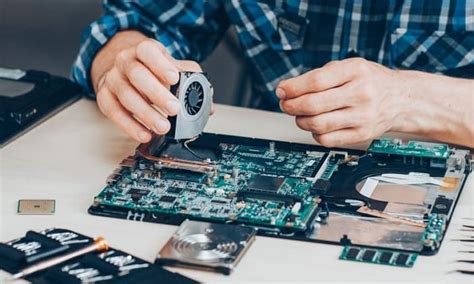 Circuit Board vs Motherboard: Similarities & Differences