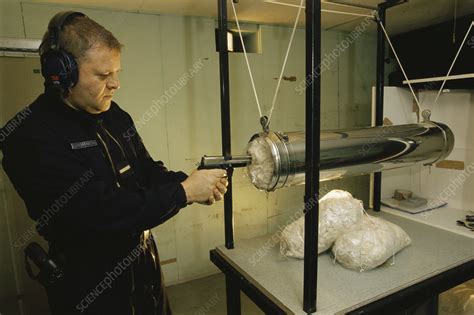 Forensic ballistics research - Stock Image - H200/0453 - Science Photo Library