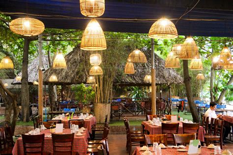 9 Best Riverside Cafes & Restaurants In Saigon For Chill Dinners