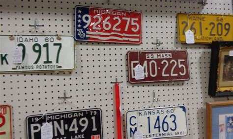 Vintage Automobile License Plates – Antique Warehouse