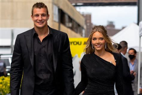 rob gronkowski girlfriend Archives - FanBuzz