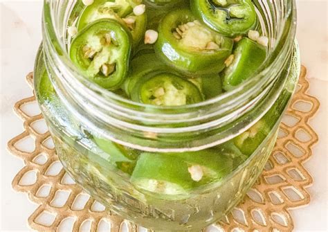 Sweet & Spicy Pickled Serrano Peppers – DoseOfShivs