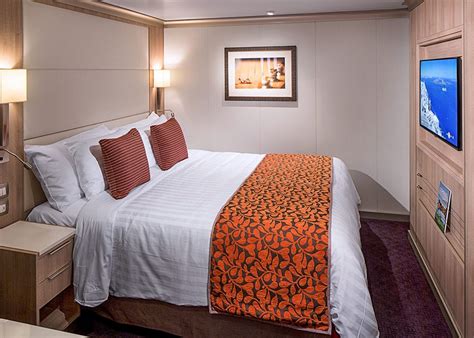 Your Guide to the Staterooms and Suites Aboard Holland America Line