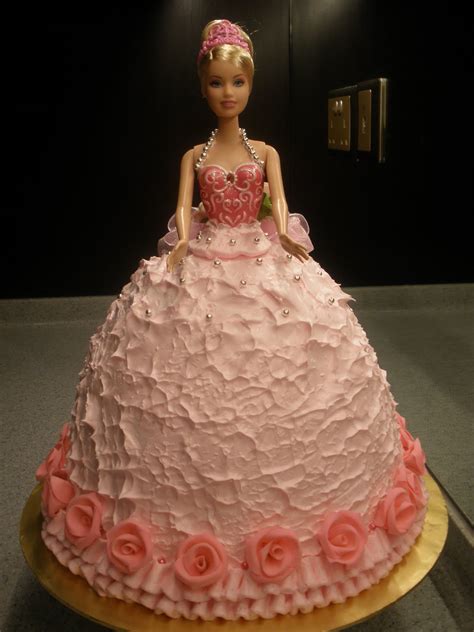 Birthday Cake: Pink Barbie Birthday Cakes