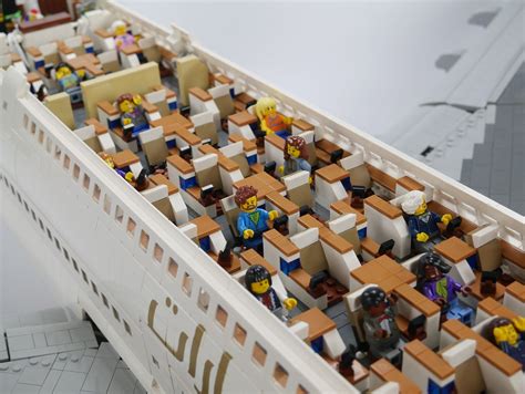 LEGO Emirates Airbus A380 in 2021 | Emirates airbus, Airbus a380, Airbus