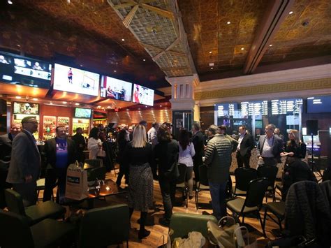 Caesars Windsor reduces sportsbook operations | Windsor Star