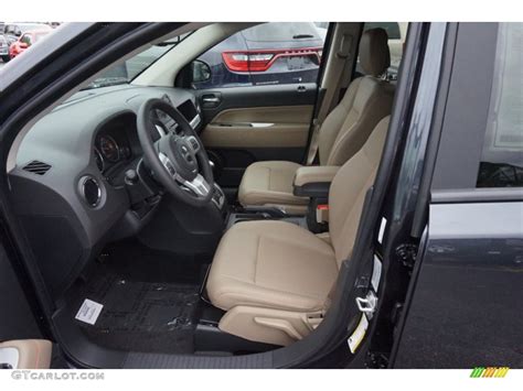 2015 Jeep Compass Latitude Interior Color Photos | GTCarLot.com