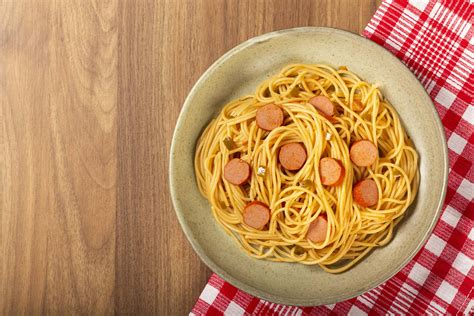 Jollibee Spaghetti Recipe | Make your own Jollibee - Blend of Bites