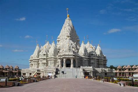 Largest modern Hindu temple outside India opens in New Jersey